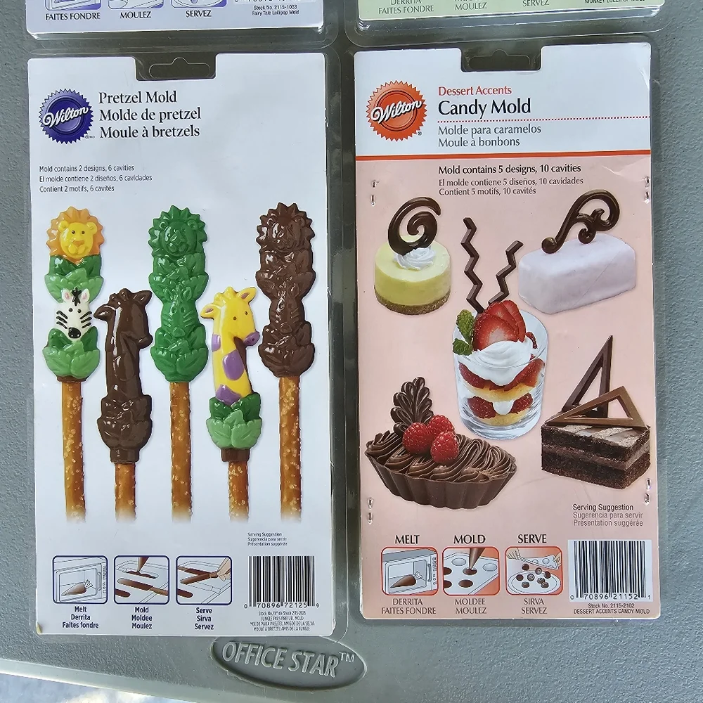 4 Wilton Candy Molds Chocolate Party Favors NEW in Package L👀K